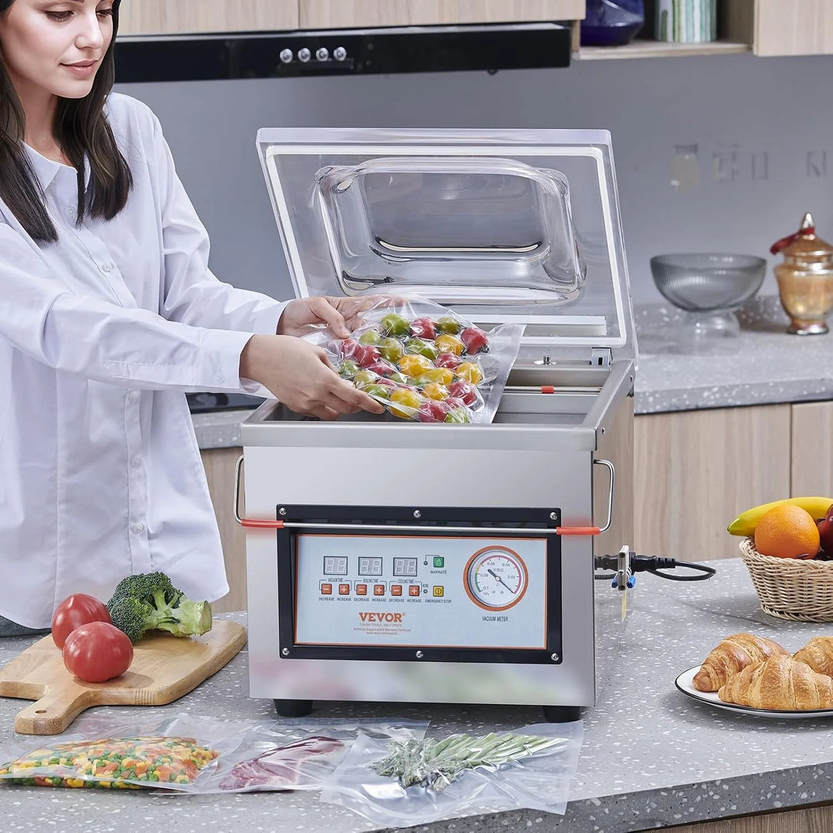 VEVOR Sellador al Vacío de Cámara 320 W Máquina de Envasado al Vacío de Acero inoxidable Tamaño Compacto de 320 mm para Cocina del Hogar Para Uso Comercial Para Alimentos Húmedos, Carnes y Adobos