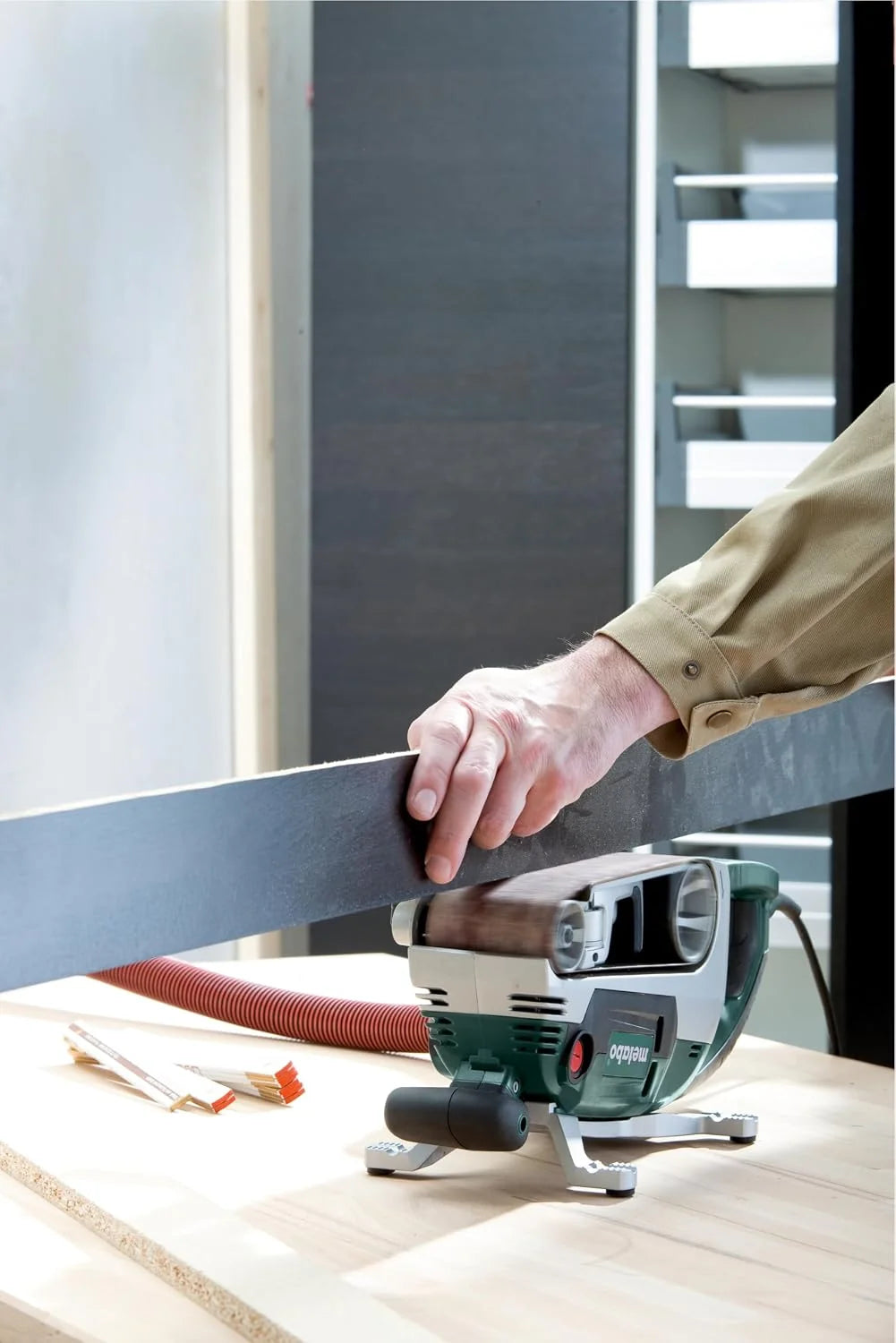 metabo BAE 75 Lijadora de Banda para Madera, 1010W con Soporte, 75mm