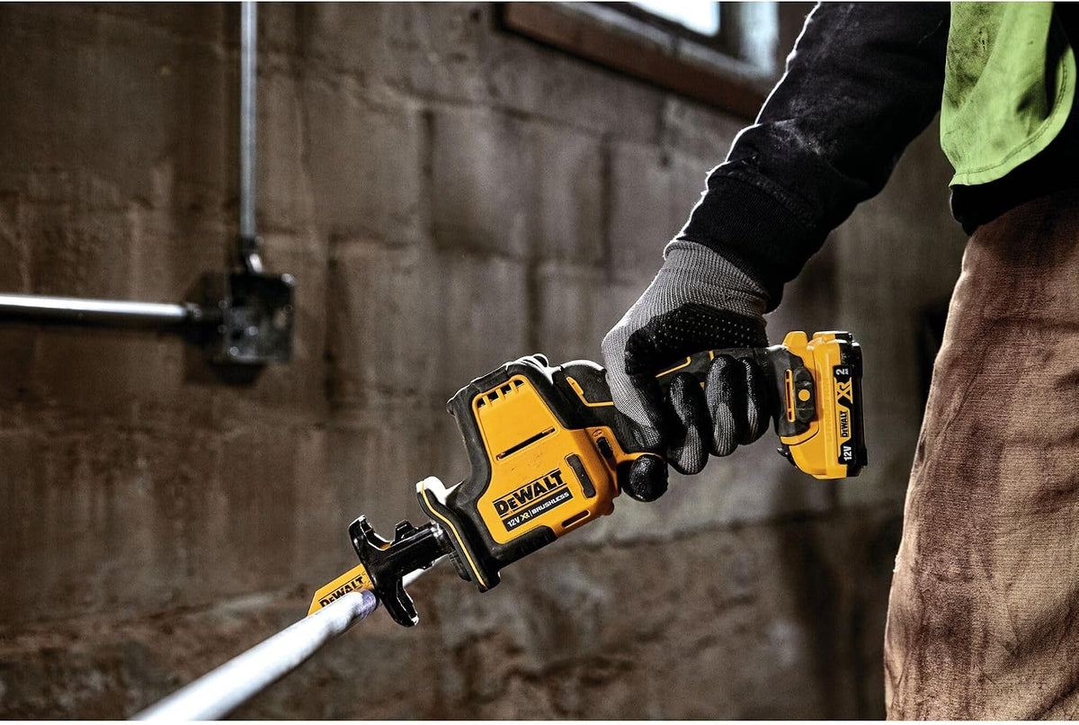 DEWALT Sierra sable compacta sin escobillas XR 12V, DCS312N-XJ
