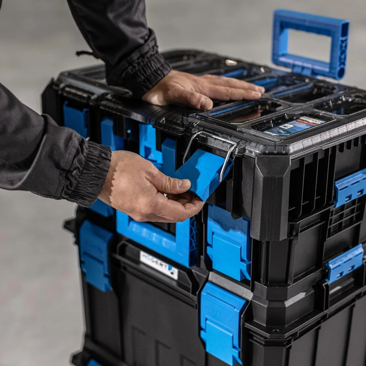 Högert Technik - Set de Cajas 4 en 1 HT7G500, Caja Herramientas con Ruedas, Resistente a Daños, Maletin Herramientas a Prueba de Polvo, Cierres Robustos de ABS, Estructura Modular