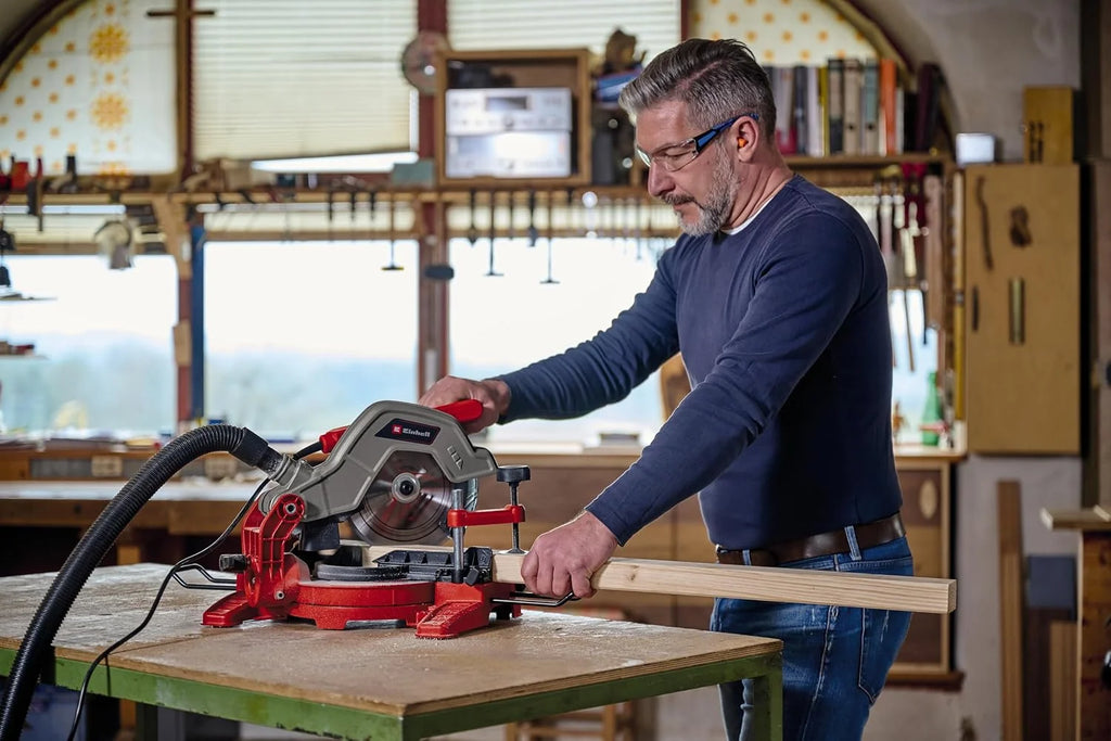 Einhell Ingletadora de corte TC-MS 216 (1600 W, Ø216 x ø30 mm hoja, mesa de trabajo de fundición a presión de aluminio, cabeza de sierra inclinable hasta 45°, incl. hoja de sierra de metal duro)