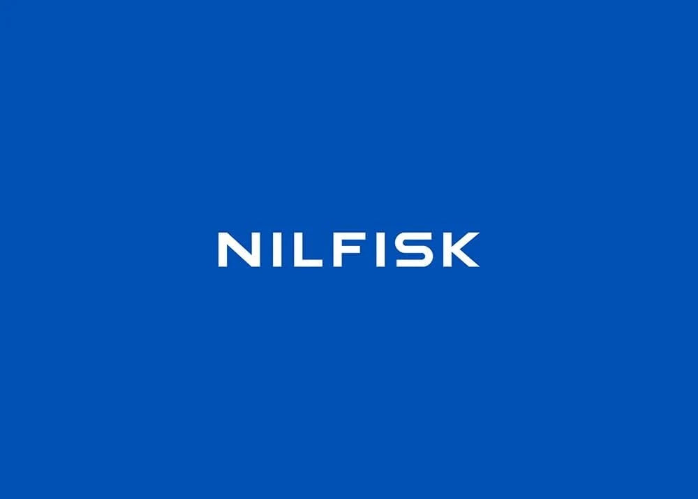 Nilfisk Aspirador de Agua y Polvo Multi II 30L T c/Toma Eléctrica (1400 W)