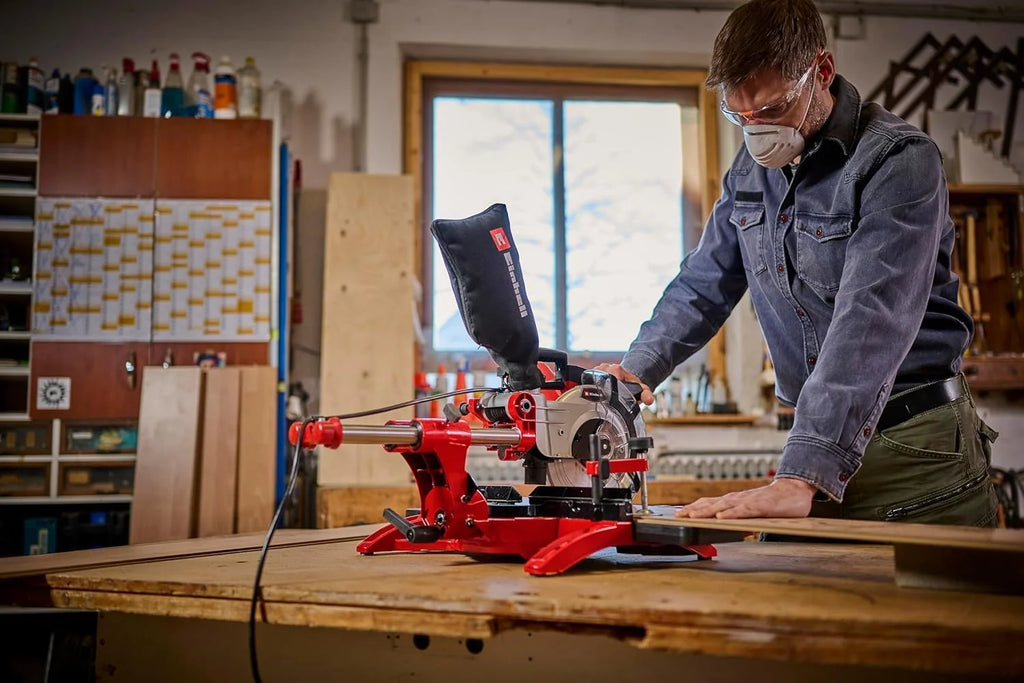 Einhell Sierra de tracción, vaivén e inglete TC-SM 2131/2 Dual