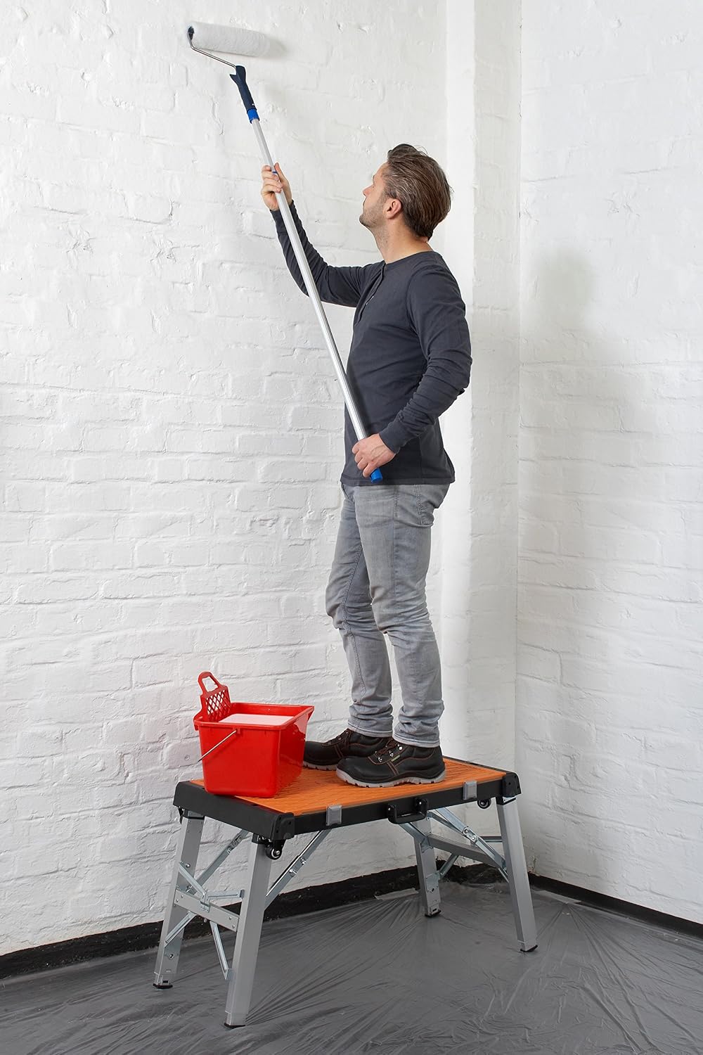 Meister 9079620 - Banco de trabajo universal 4 en 1 con taburete y ruedas de 85 cm de altura de trabajo, con estantes y superficie de trabajo reversible, banco de herramientas de altura regulable