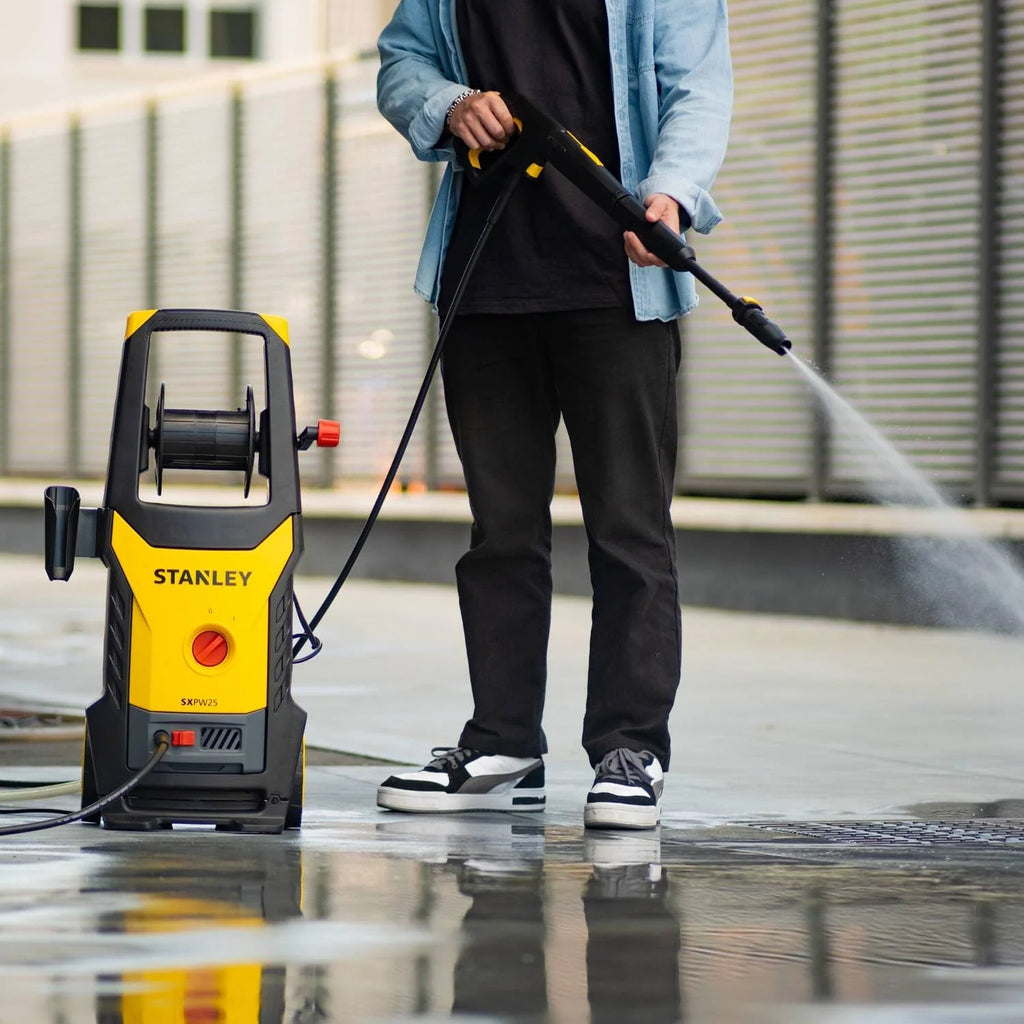 Stanley Hidrolimpiadora de Alta Presión SXPW25E (2500 W, 170 Bar, 500 l/h)