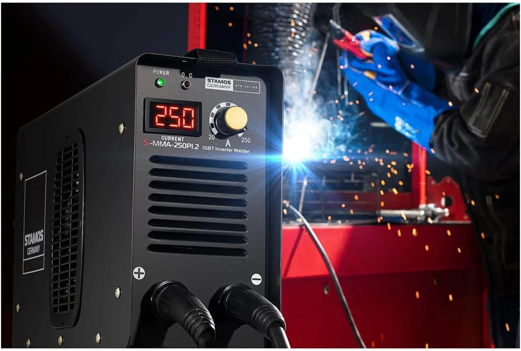 Stamos Germany Equipo de Soldadura Electrodo MMA (250 A, Cables de 8 m, Hot Start, Inverter IGBT, Electrodos de hasta Ø4 mm) PRO