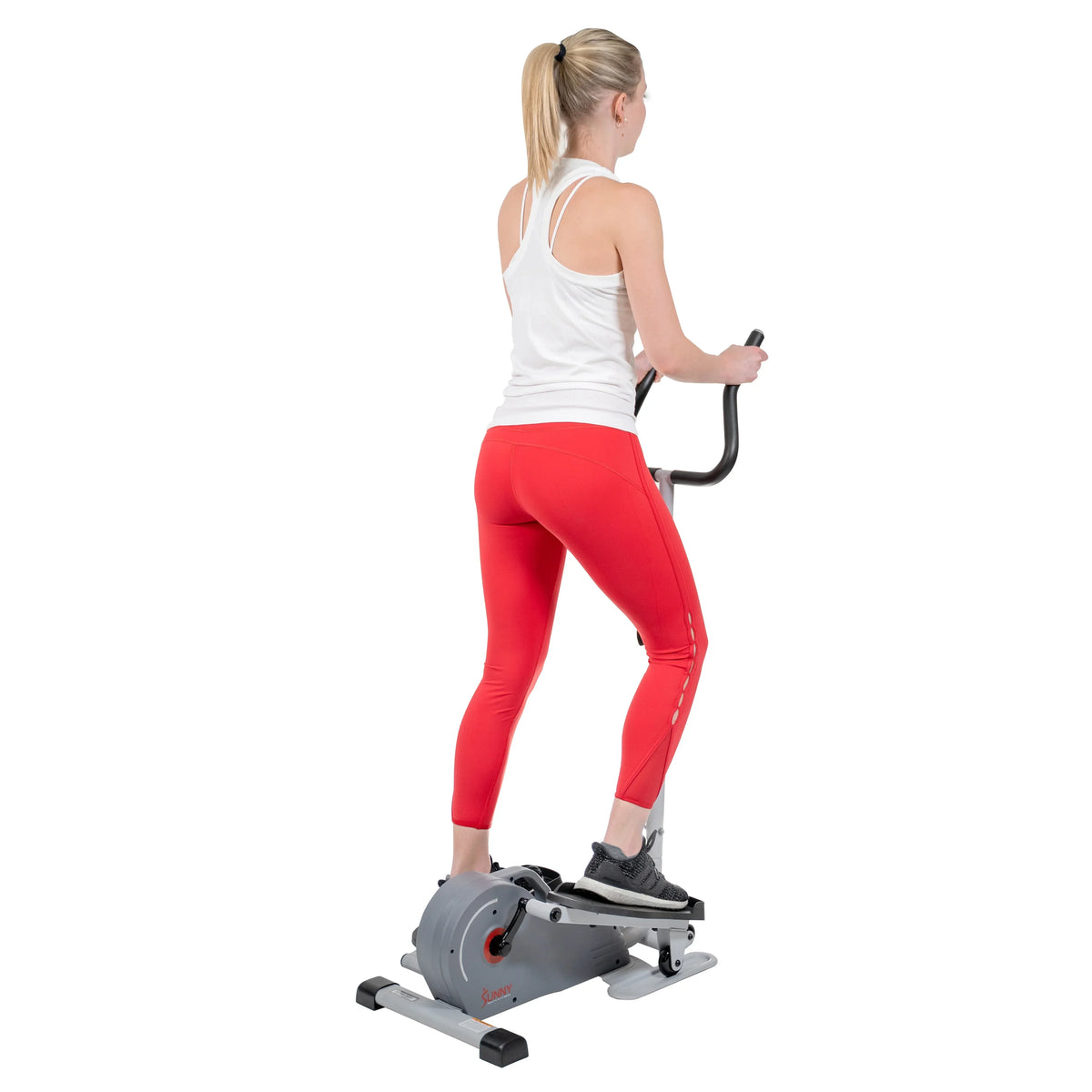 Sunny Health & Fitness Elíptica magnética compacta con manillar – stepper portátil para entrenamiento en casa, modelo SF-E3988.