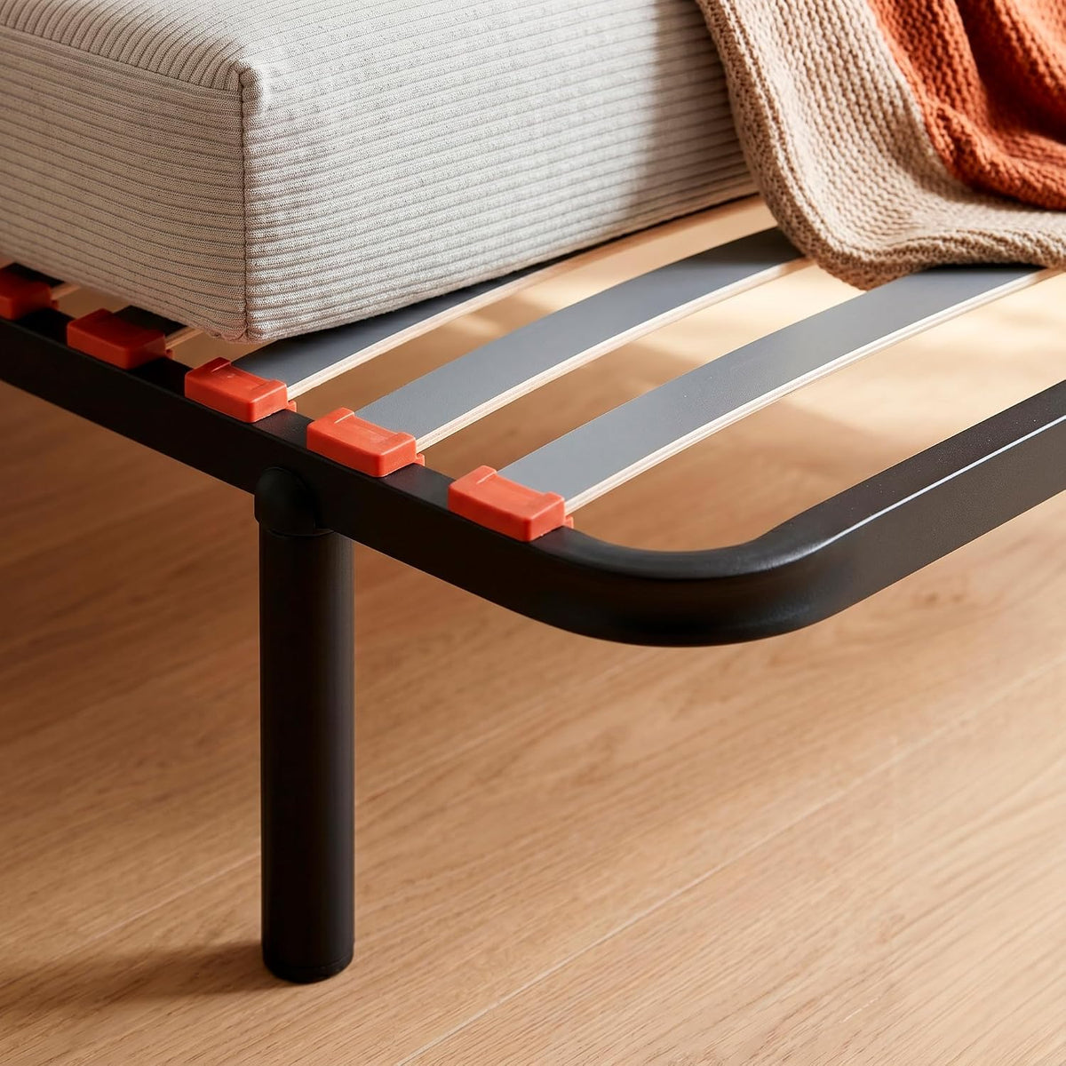 PIKOLIN 16 Wooden Slats | 135 x 190 | 4 Legs - Height 26 cm | Reinforced Steel Frame | High Elasticity and Ventilation | Independence of Beds | Premium Delivery Service
