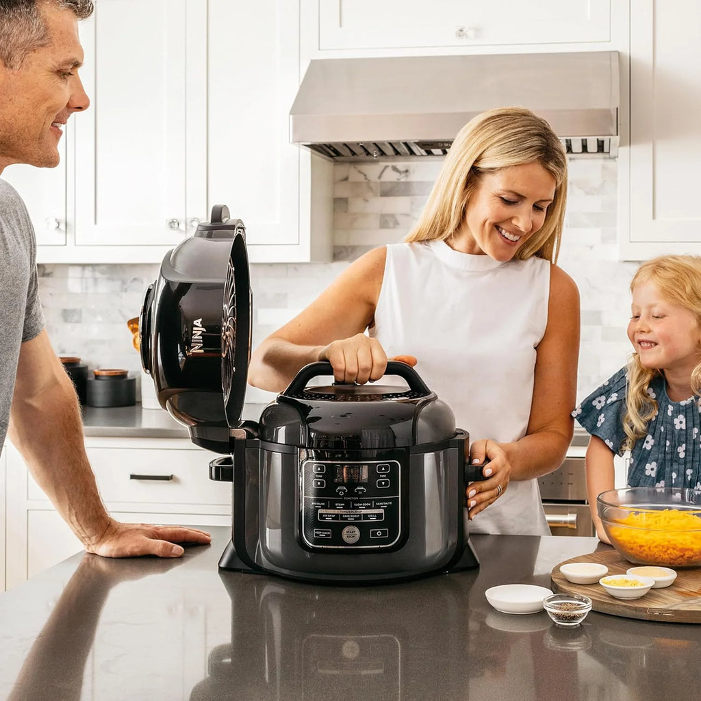 Ninja Foodi Olla eléctrica multifunción, 6 l, 7 funciones en 1, Olla a presión, Freír con aire, Cocción lenta, Parrilla y más, en acero galvanizado y negro, OP300EU