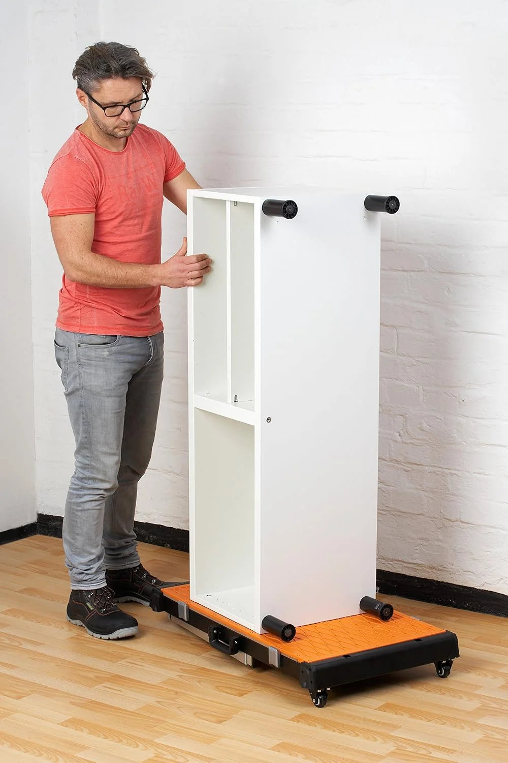 Meister 9079620 - Banco de trabajo universal 4 en 1 con taburete y ruedas de 85 cm de altura de trabajo, con estantes y superficie de trabajo reversible, banco de herramientas de altura regulable