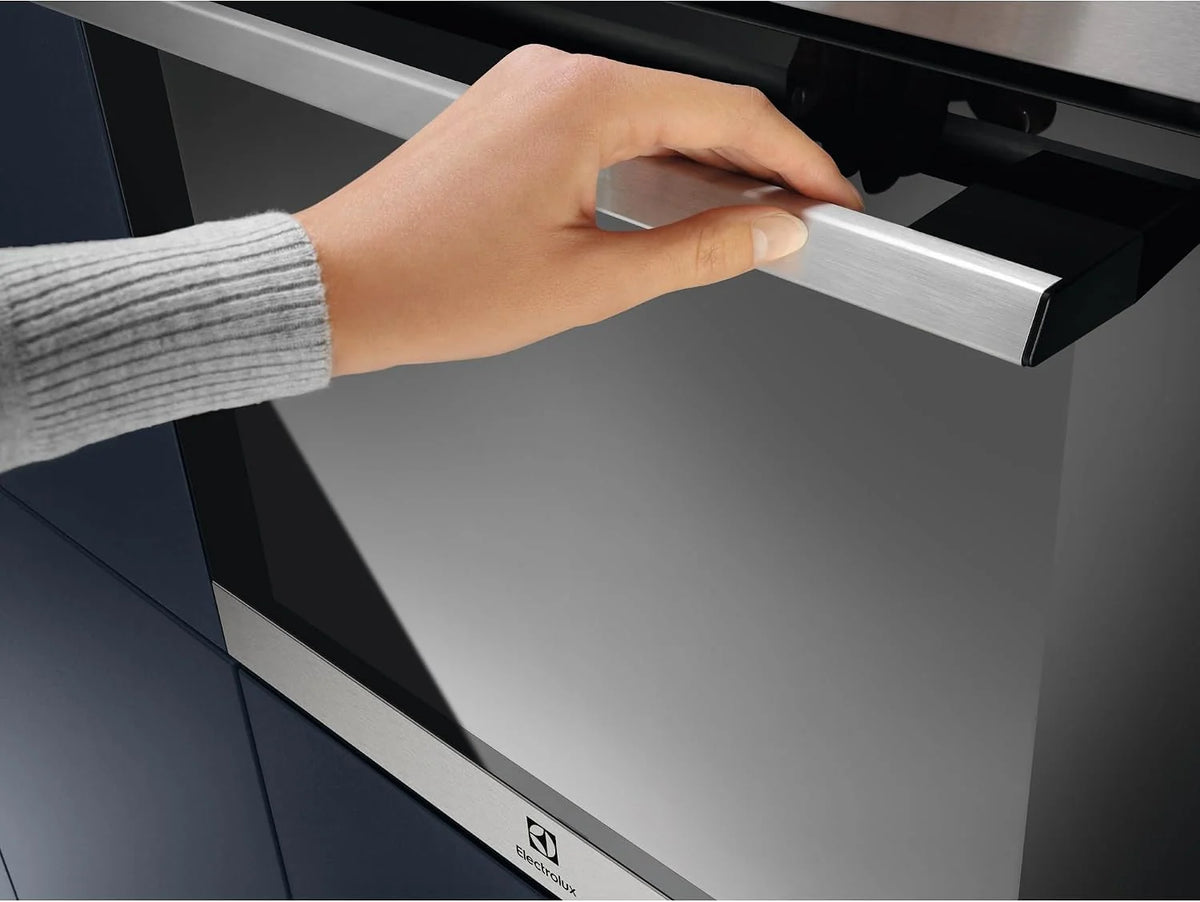Electrolux COH3H54TX Horno Multifunción con limpieza fácil, 7 funciones, Grill, Calentamiento rápido, Temporizador LED, Seguridad infantil, Cocción en 2 niveles, 72 Litros, Inox, Clase A+