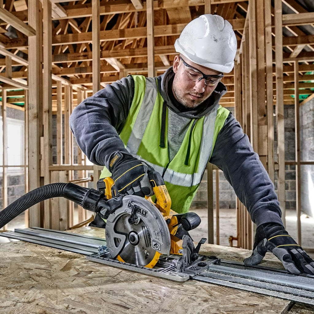 DEWALT XR 18V sierra circular sin escobillas con hoja de 184 mm, corte de 58 mm, LED y maletín TSTAK, DCS572NT-XJ