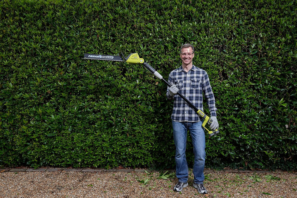 RYOBI - Cortasetos con Pértiga Sin Cable 18V One+ - Cuchillas 45cm - Trabajos de Largo Alcance - Se Entrega con 1 Funda, 1 Arnés, 1 Extensión - OPT1845 - Sin Batería ni Cargador