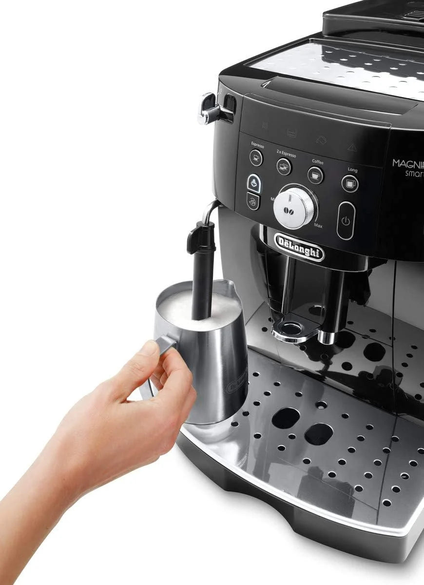 De'Longhi Magnifica S Smart ECAM230.13.B Cafetera Superautomática Café y Espumador para Cappuccino y Leche Caliente, 4 Bebidas, Molinillo Integrado, Panel de Control One-Touch